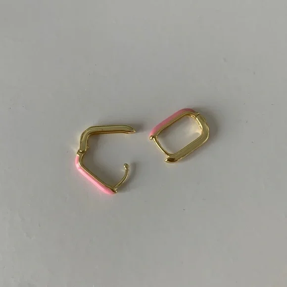 pink and gold oval hoops enamel hoop earrings - Picture 4 of 5